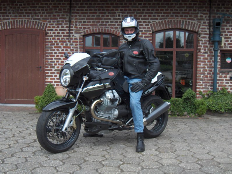 Oosterzele Jans Moto Guzzi 1200 Sport 2