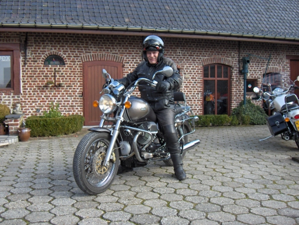 Gent Charles Moto Guzzi California Titanium