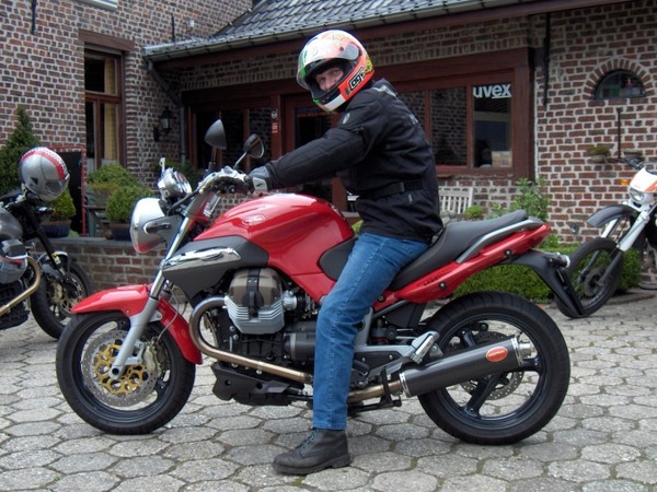 Machelen Freds Moto Guzzi Breva 1100