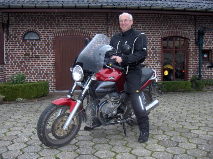 Zwijnaarde Riks Moto Guzzi Breva 750