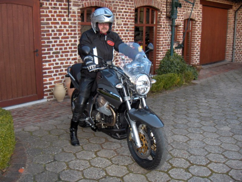 Oordegem Andres Moto Guzzi Breva 1100