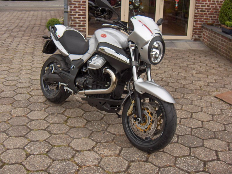 Flobecq Jean Pauls Moto Guzzi 1200 Sport 4V ABS