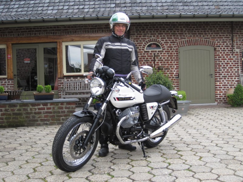 Beveren Franks Moto Guzzi V7 Café