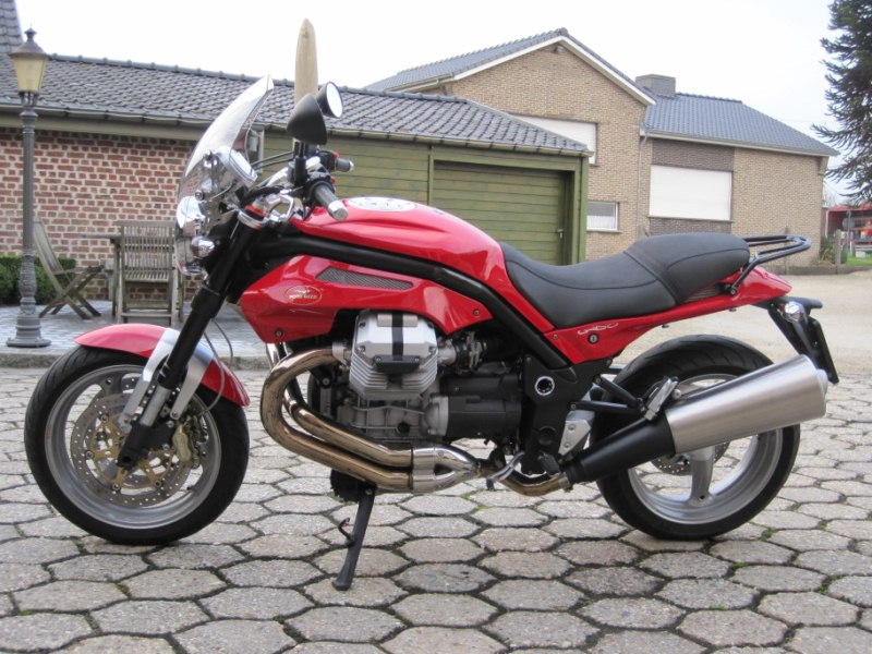 Hamme barts Moto Guzzi Griso 850 