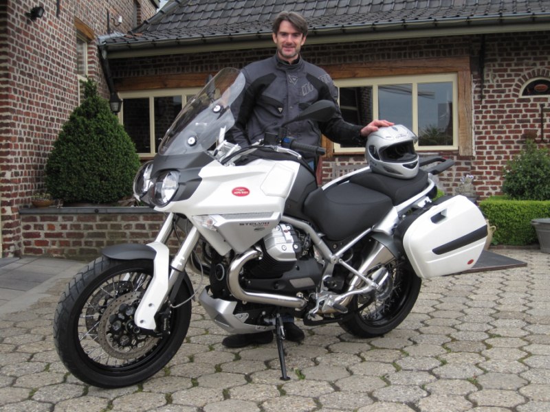 Zwijnaarde Nicolas Moto Guzzi Stelvio 1200 4V ABS