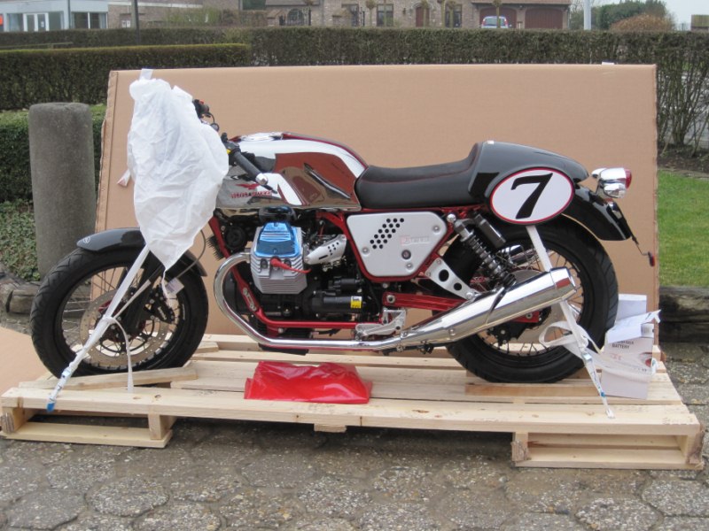 knokke-heist Moto Guzzi jans v7 racer