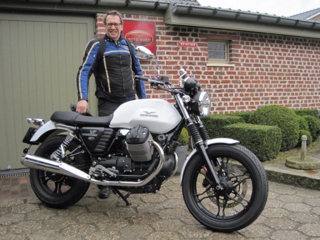 Brussel Barts Moto Guzzi V7 Stone