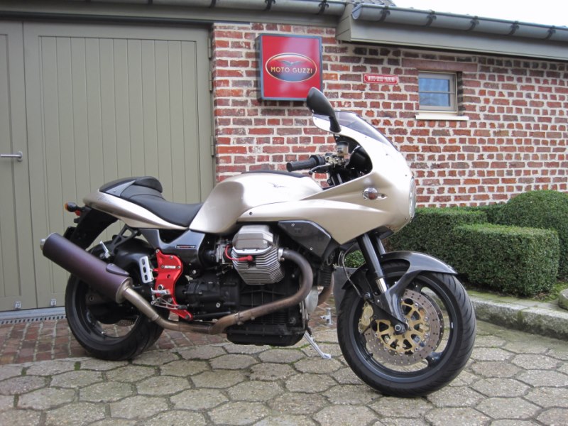 Brussel Quentins Moto Guzzi V11 Lemans