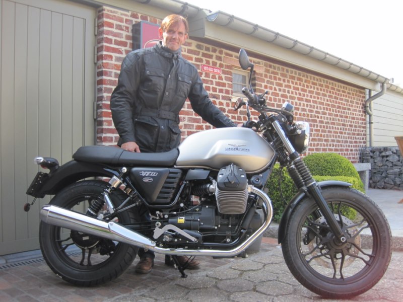 Scheldewindeke Werners Moto Guzzi V7 Stone