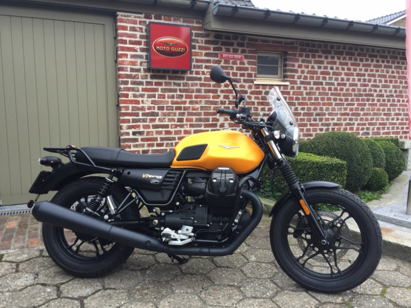 Richting Kempen Moto Guzzi V 7 III Stone