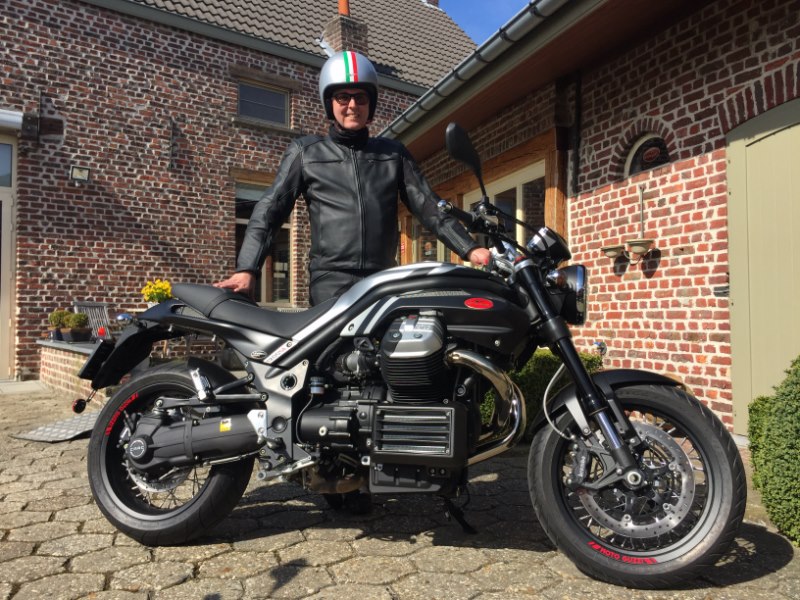 St Martens Latem Yves Moto Guzzi Griso 1200 