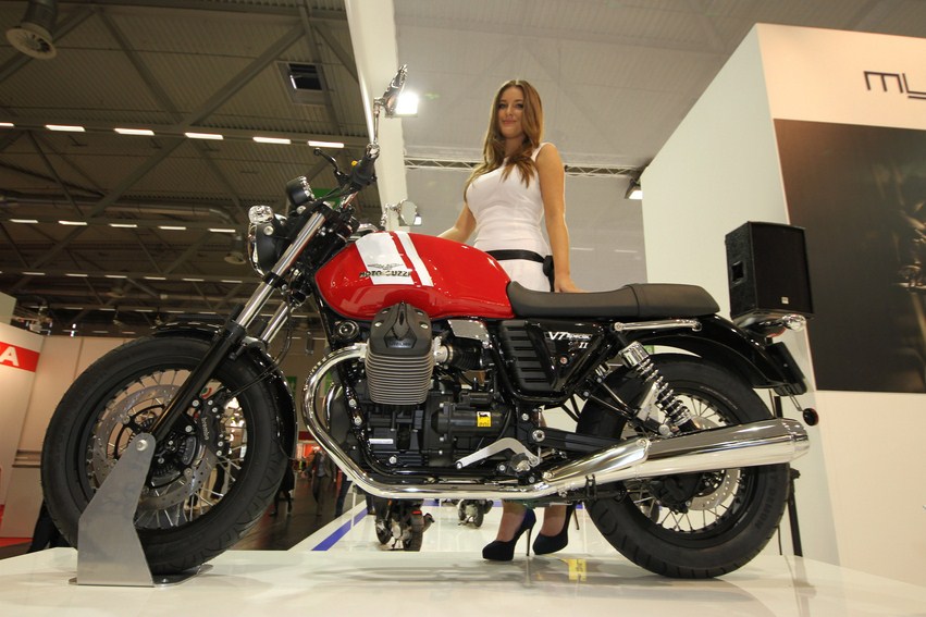 Moto Guzzi V7II Special